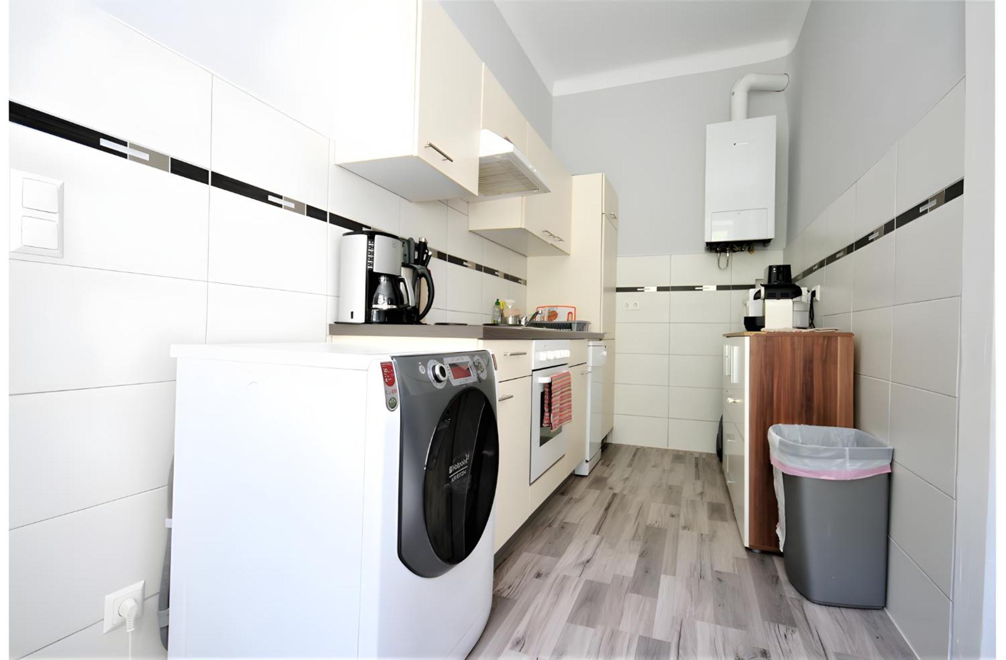 Modern Flat With 2 Rooms, Close To Schoenbrunn Wina Bagian luar foto